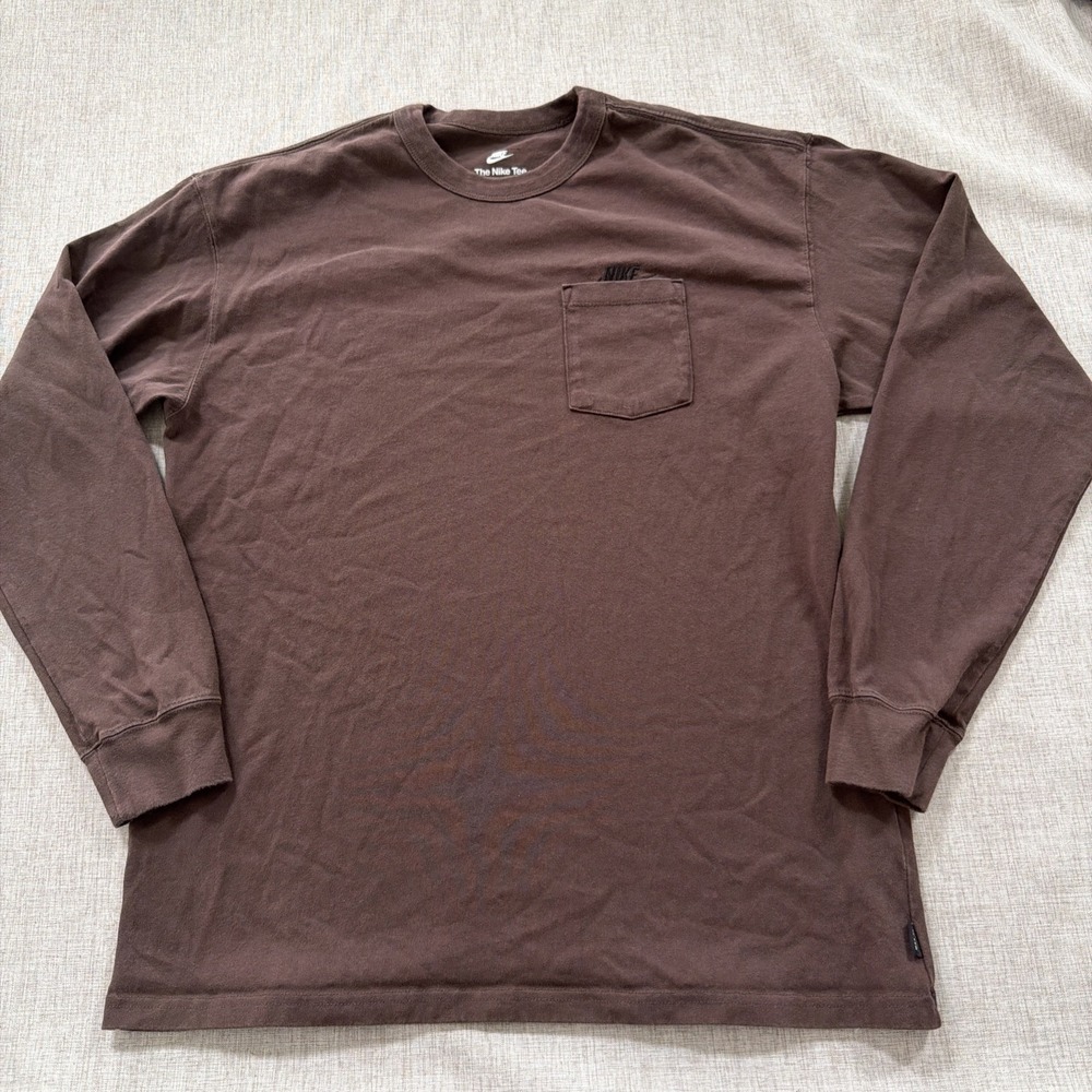 Nike Sportswear Premium Essential Heavyweight Pocket T-shirt Mens Medium logo